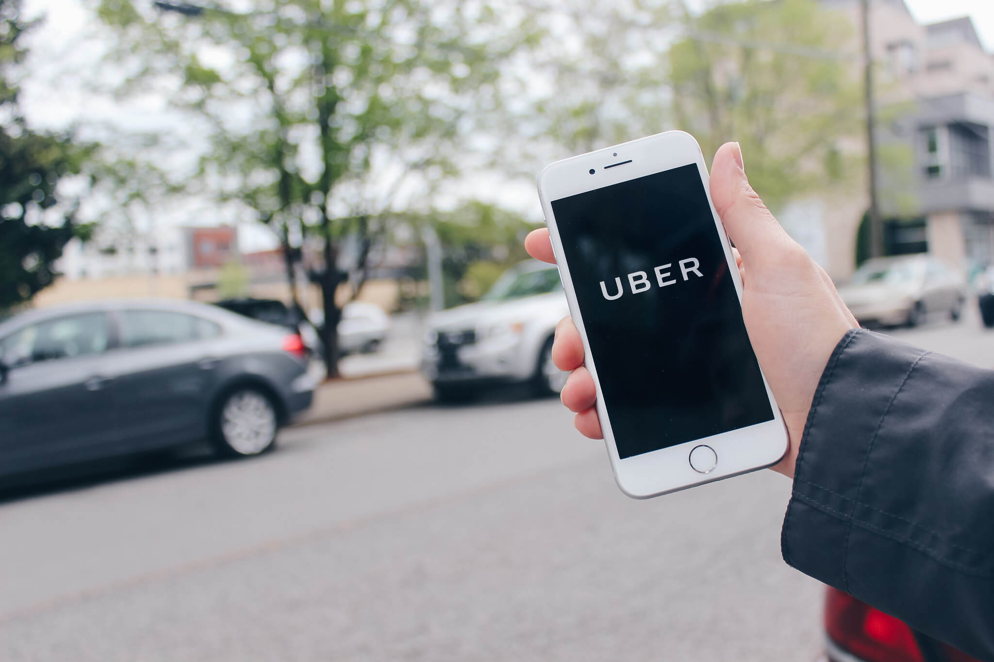 Uber partners with INSHUR to advance the Dutch mobility and tech sectors