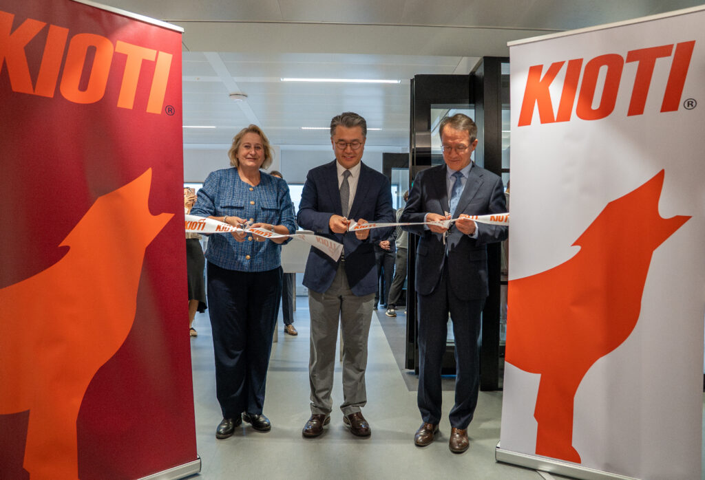 Deadong Kioti Netherlands opening