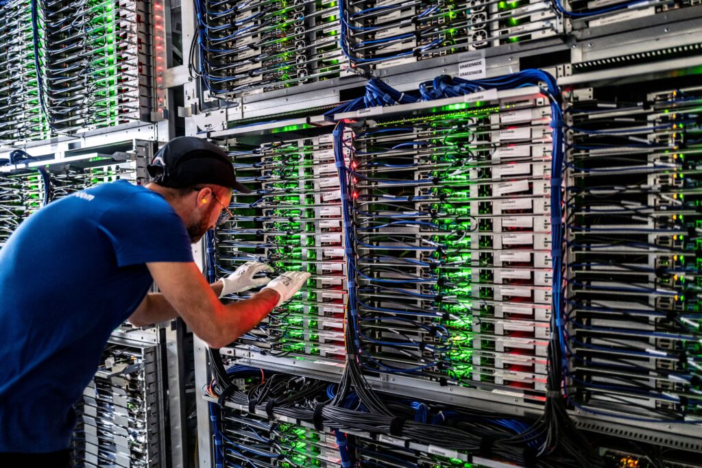 OVHcloud expands its European footprint in the Netherlands. Invest In Holland.