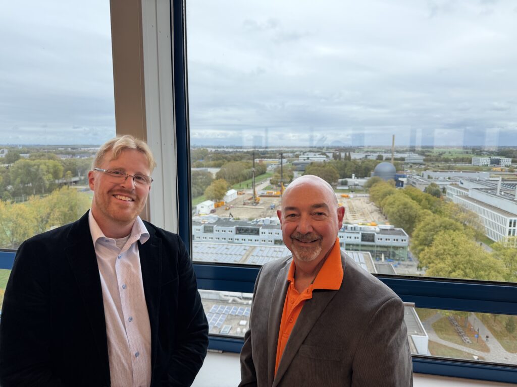 Iain Miller and Bob Vernot, Nextage.